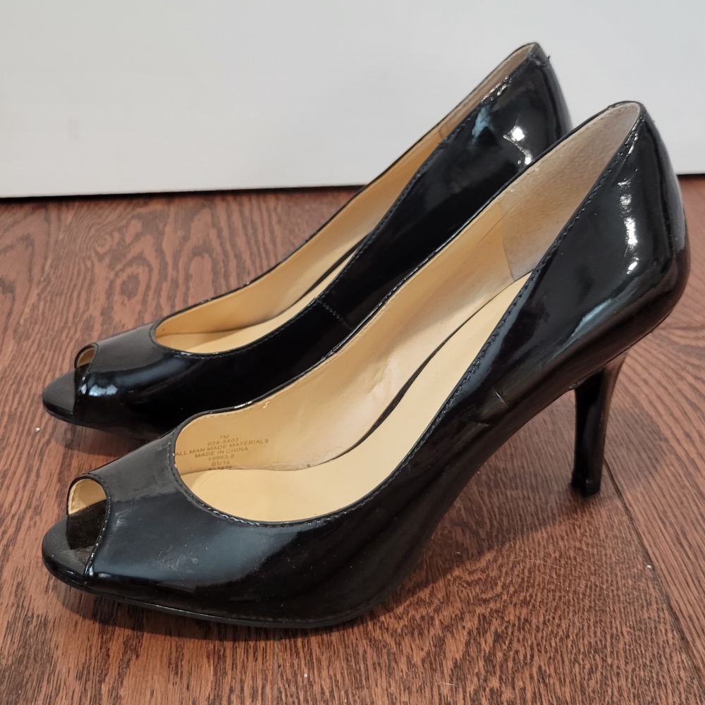 Liz Claiborne Peep Toe Heels